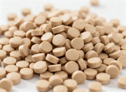 Puhtam ja ohutum käsitsemine resortsinool (R)-35-ga